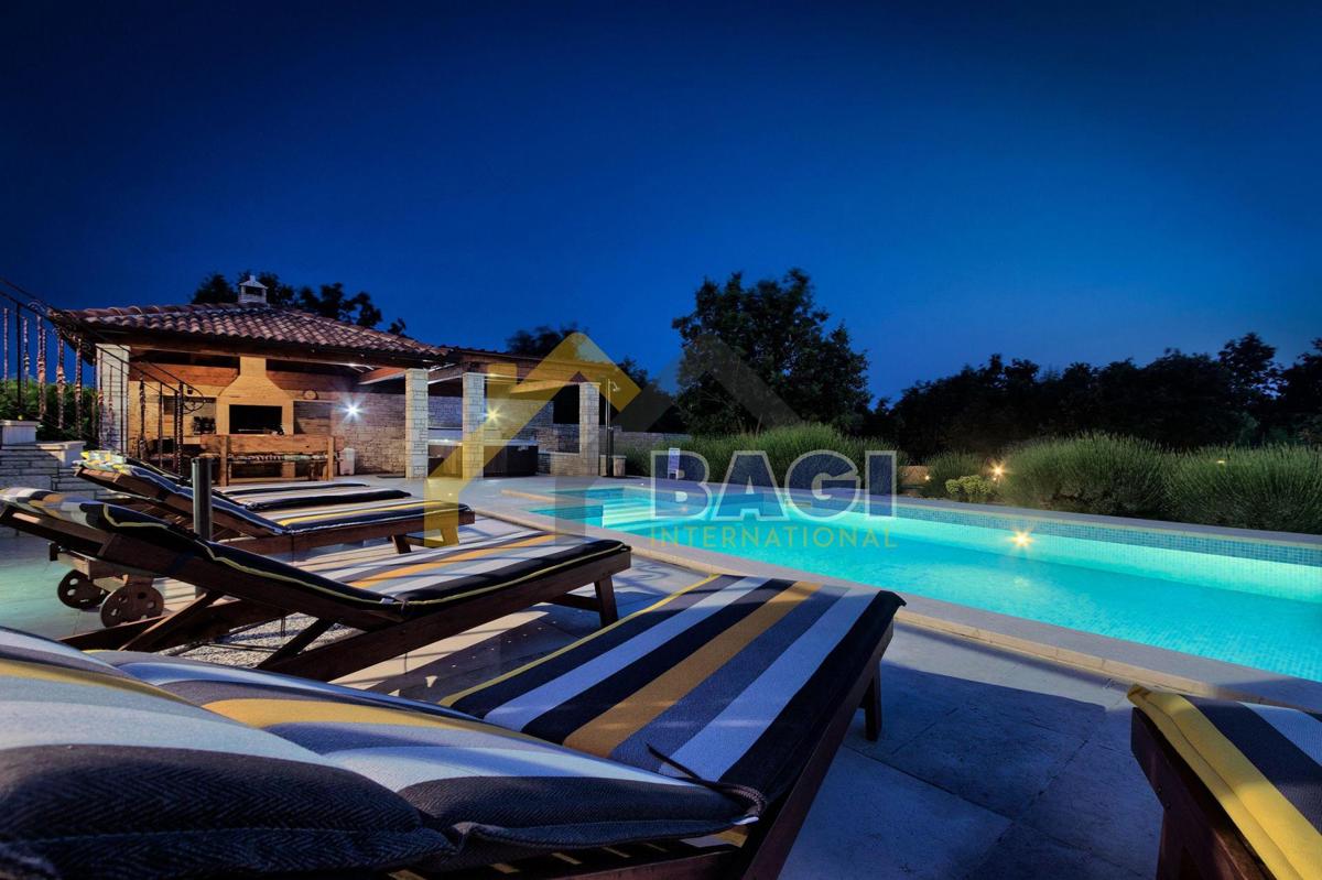 Casa Štokovci, Svetvinčenat, 294m2