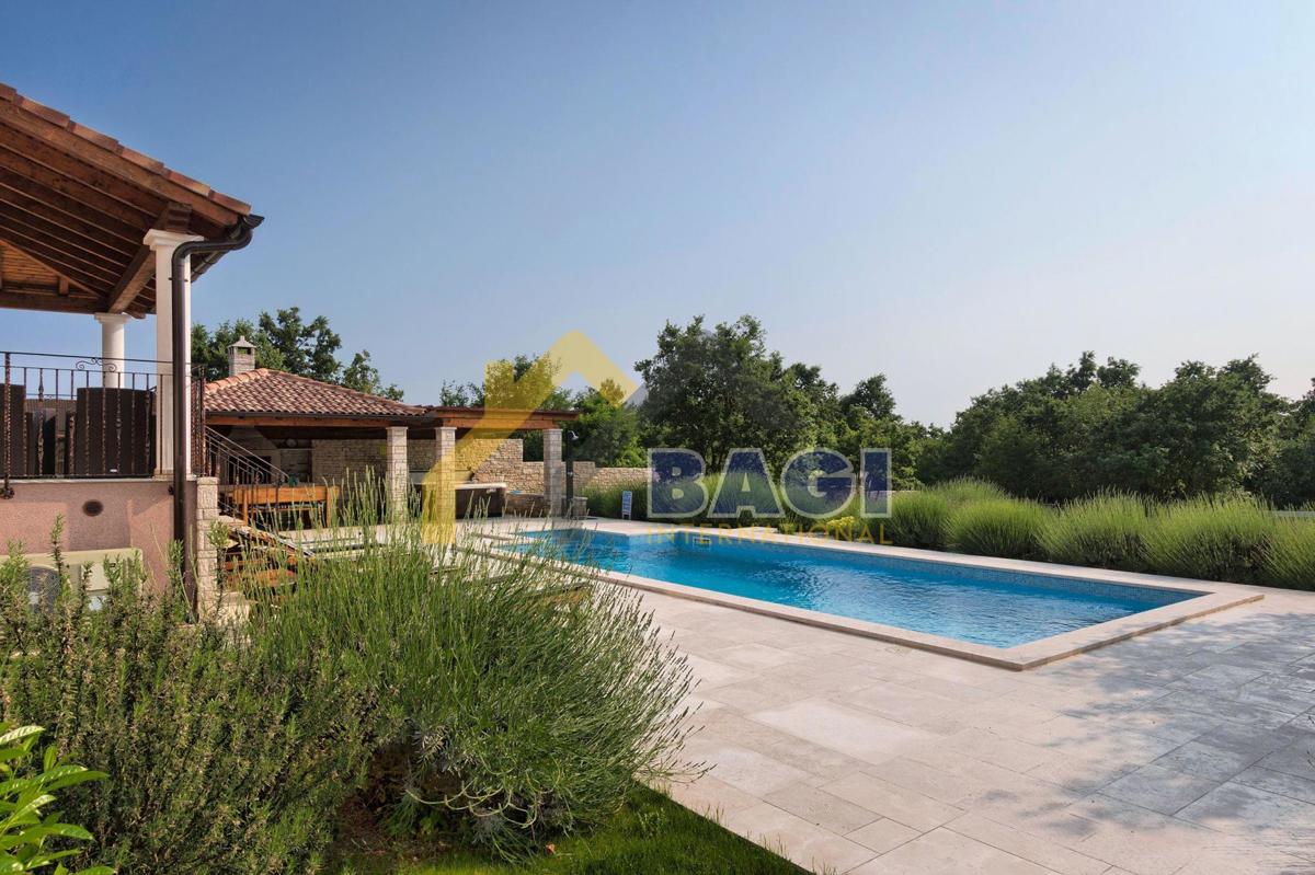 Casa Štokovci, Svetvinčenat, 294m2