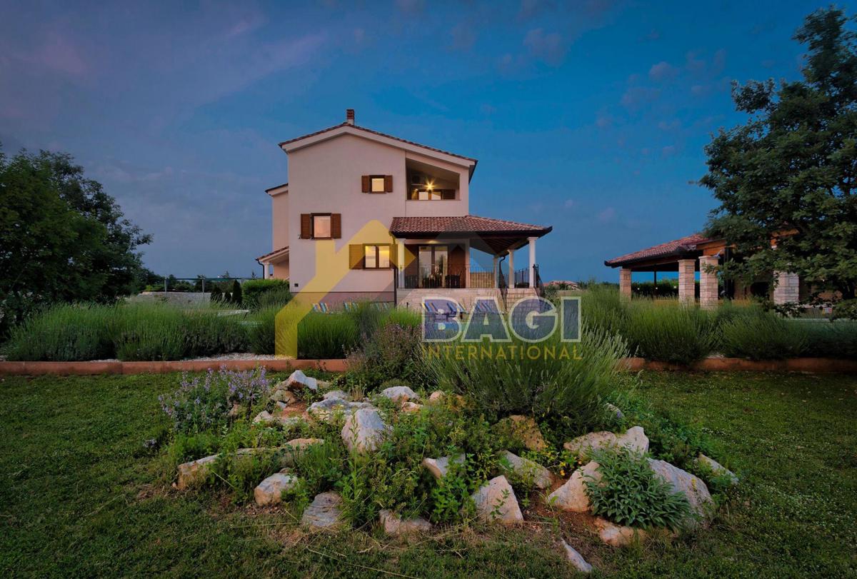 Casa Štokovci, Svetvinčenat, 294m2