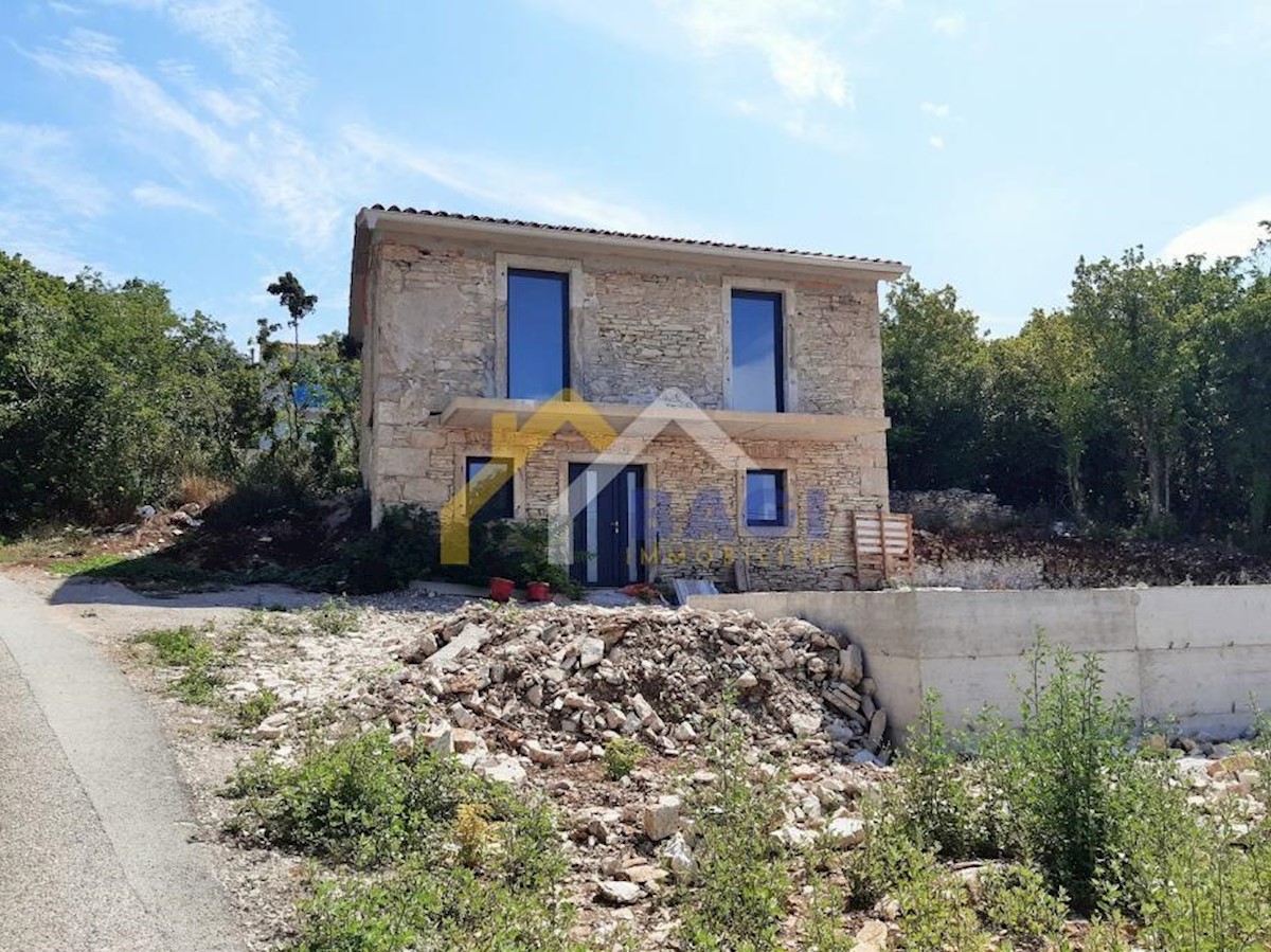 Casa con vista a 450 m dal mare Trget-Istria