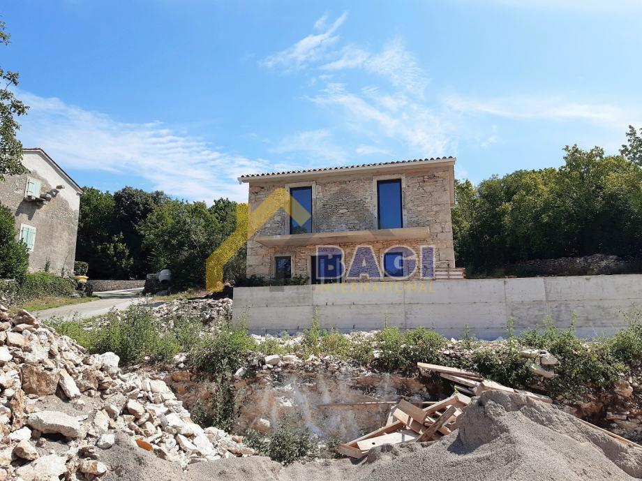 Casa con vista a 450 m dal mare Trget-Istria