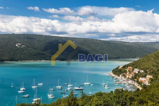 Casa con vista a 450 m dal mare Trget-Istria