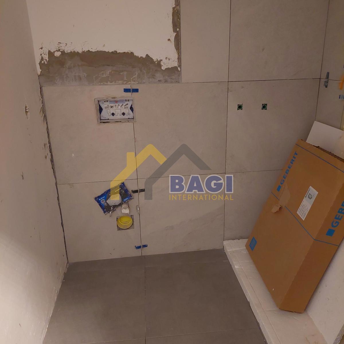 Posizione TOP Appartamento con giardino e vista sul porto turistico, prima fila