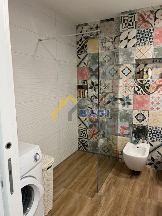 ISTRIA - POLA Appartamento in posizione tranquilla, 65m2