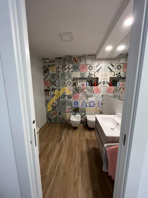 ISTRIA - POLA Appartamento in posizione tranquilla, 65m2