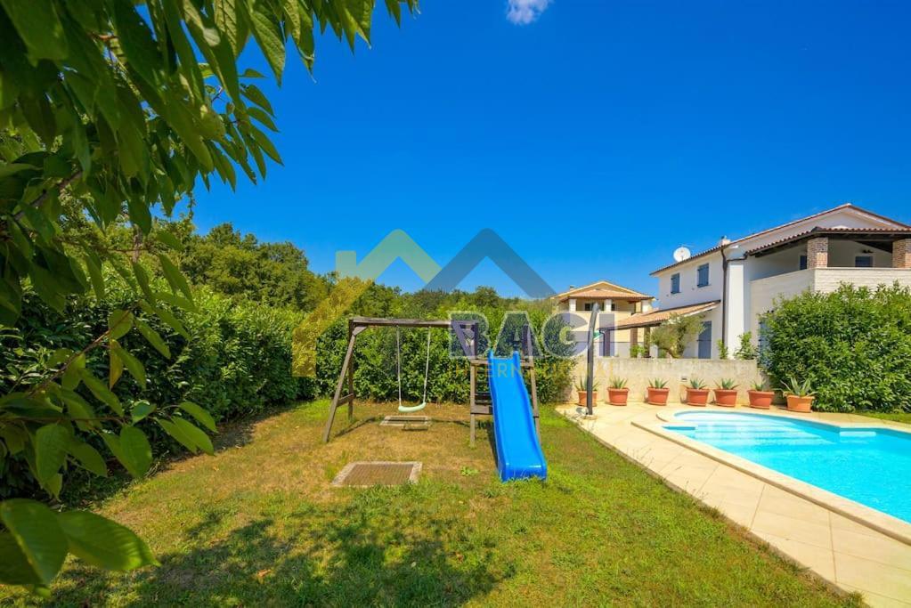 ISTRIA - MARČANA Villa con piscina e giardino