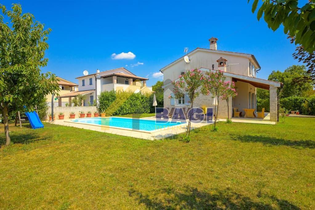 ISTRIA - MARČANA Villa con piscina e giardino