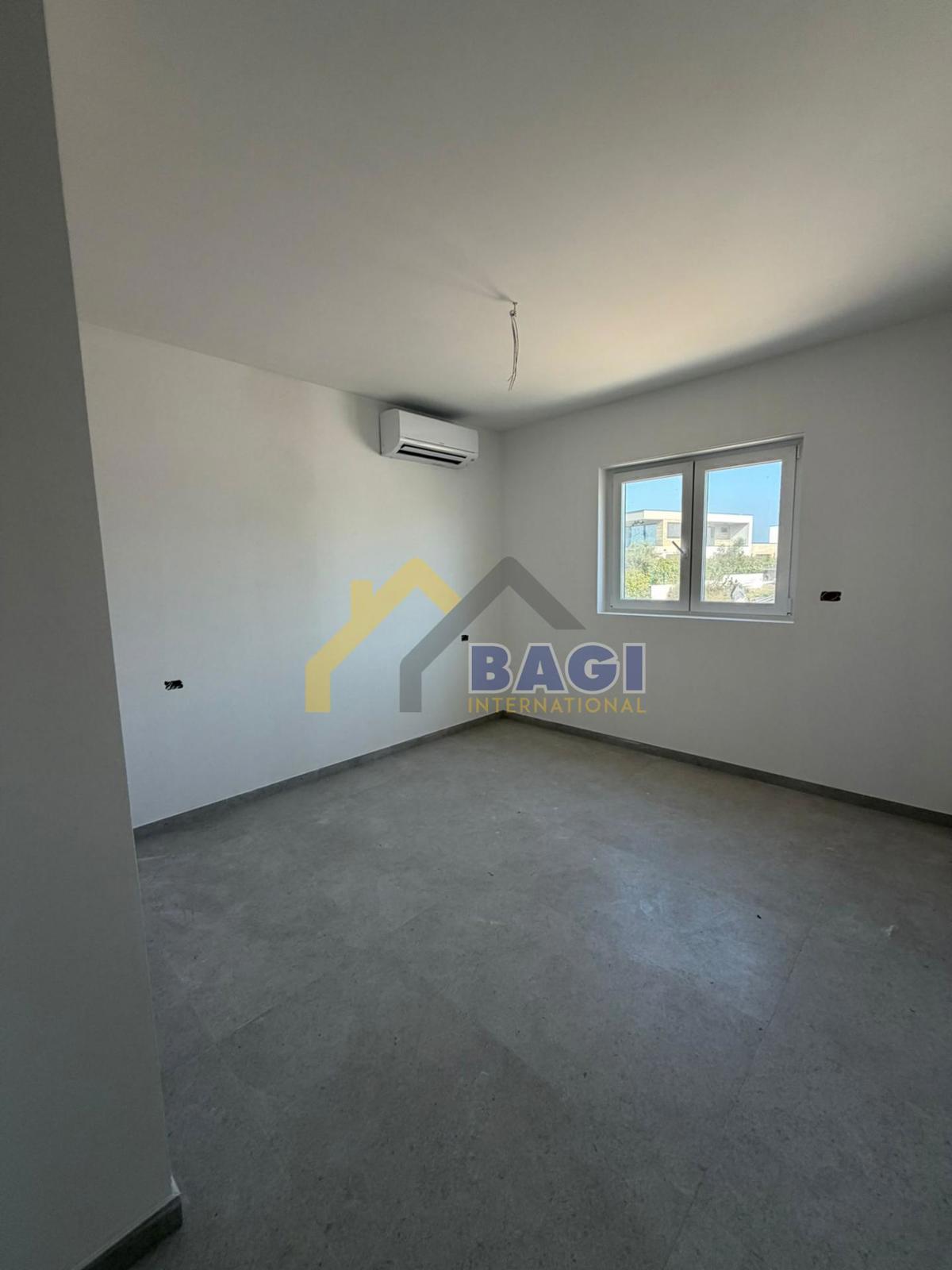 Prima fila sul mare! Appartamento di 88 m² in nuova costruzione, Medulin