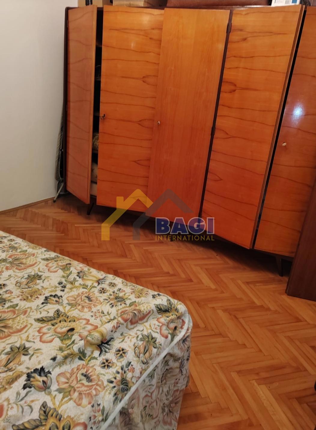 CASA ISTRA CON DUE APPARTAMENTI CON VISTA MARE