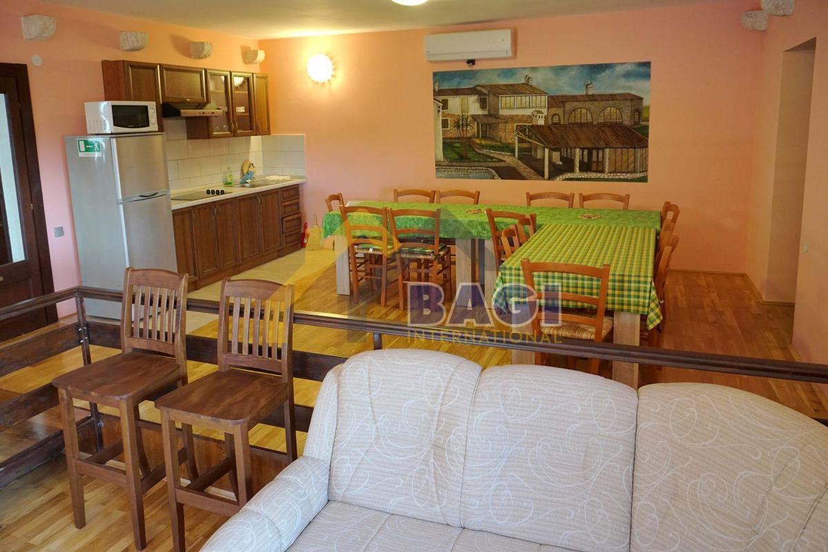 Casa Šišan, Ližnjan, 726,57m2