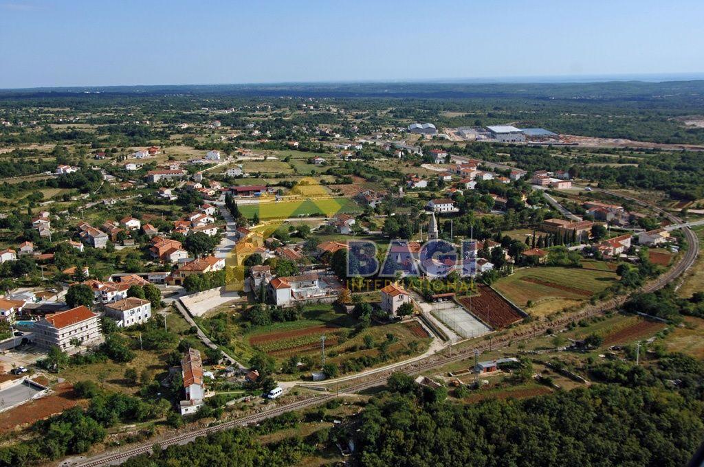 Terreno edificabile Marići, Kanfanar, 4.375m2