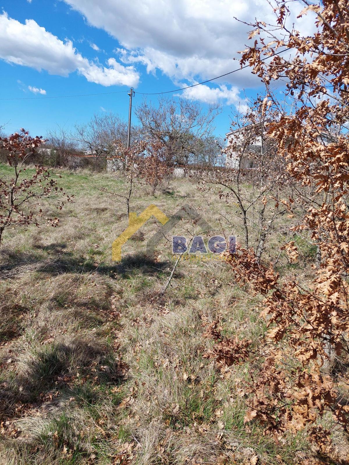 Terreno edificabile Barban, 3.007m2