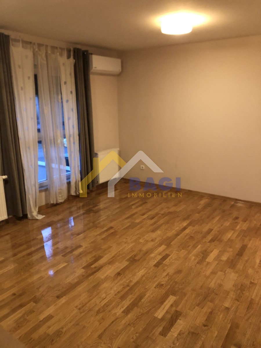 Appartamento Gajevo, Trešnjevka - Jug, 95m2