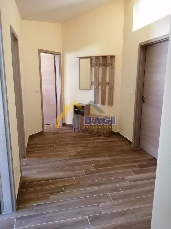 ISTRA - MEDULIN Casa appartamenti con 3 appartamenti e vista mare