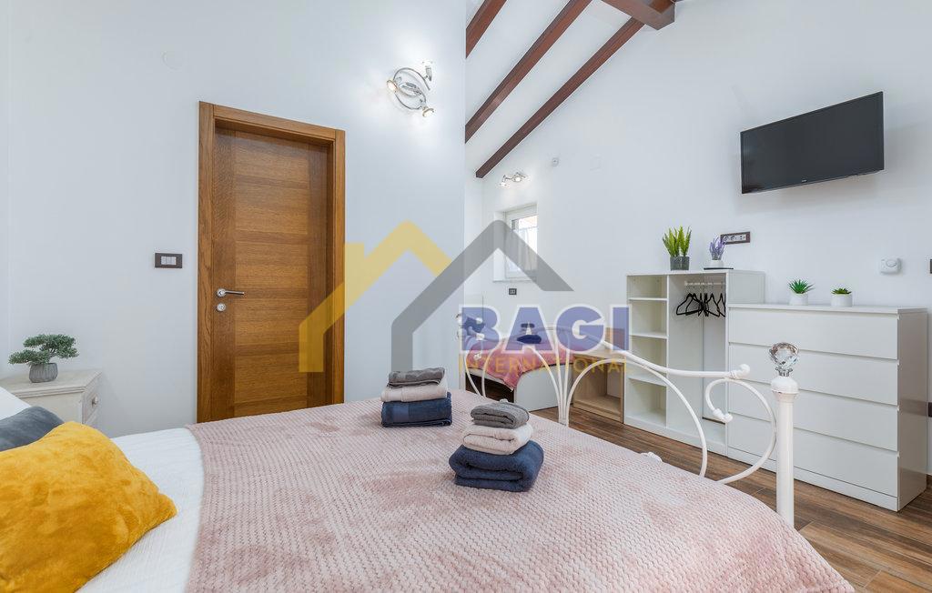 ISTRIA - ŠTINJAN Bellissima casa con piscina e giardino