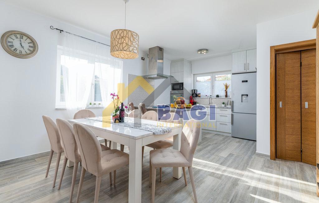 ISTRIA - ŠTINJAN Bellissima casa con piscina e giardino