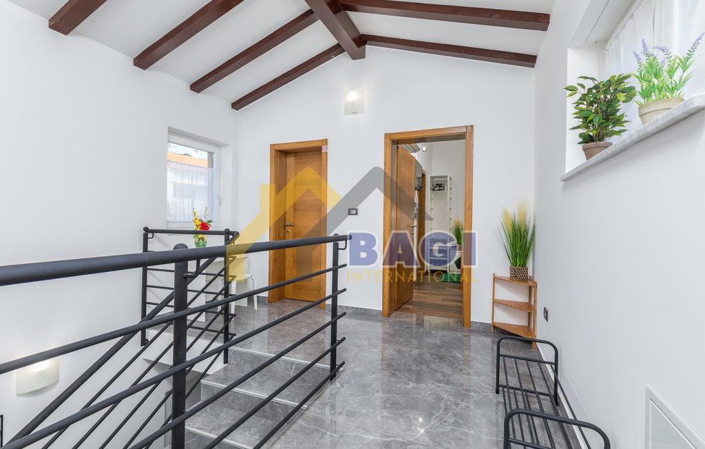 ISTRIA - ŠTINJAN Bellissima casa con piscina e giardino