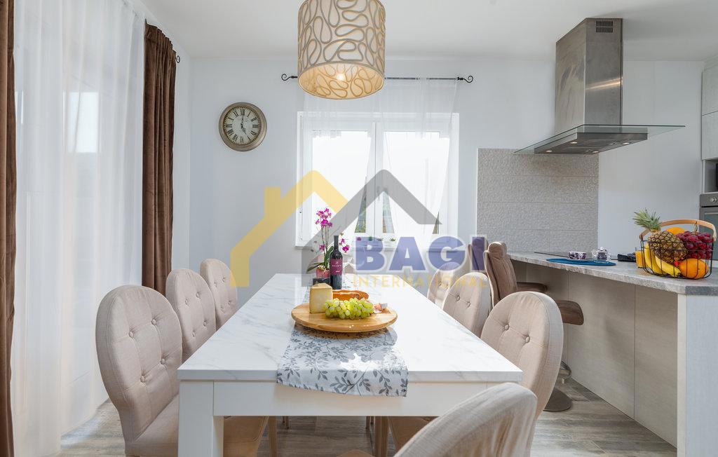 ISTRIA - ŠTINJAN Bellissima casa con piscina e giardino