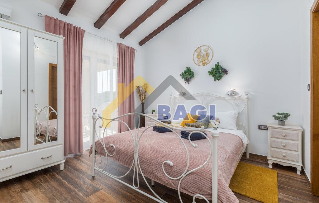 ISTRIA - ŠTINJAN Bellissima casa con piscina e giardino