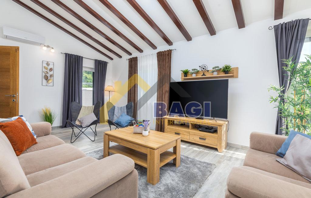 ISTRIA - ŠTINJAN Bellissima casa con piscina e giardino