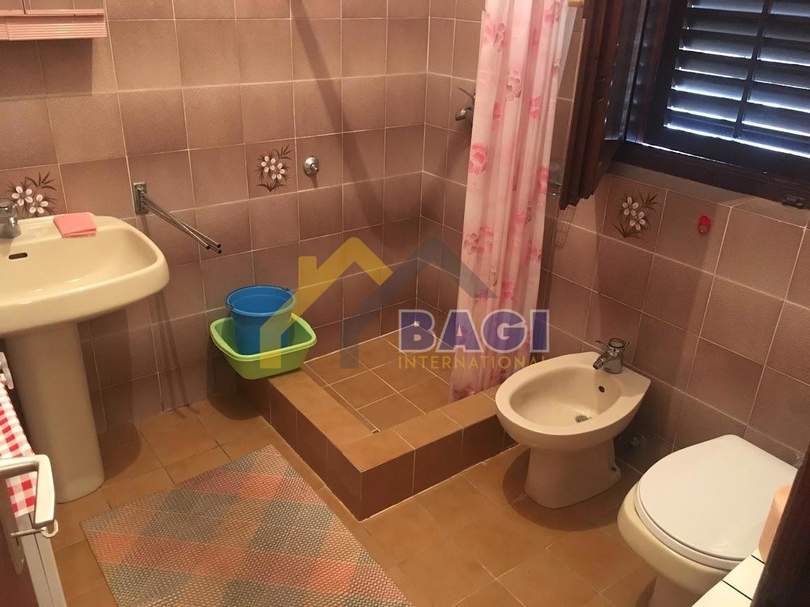 ISTRIA - TRE APPARTAMENTI - GIARDINO 150M2 - TRE POSTI AUTO