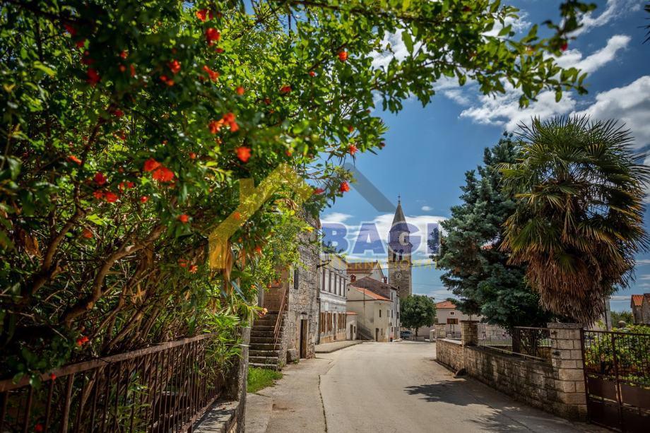 TERRENO EDIFICABILE – KRINGA 1.150 m²