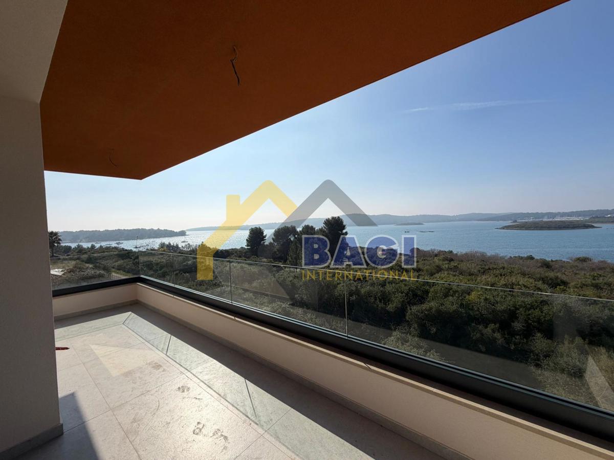 Attico esclusivo in prima fila sul mare – Nuova costruzione Medulin