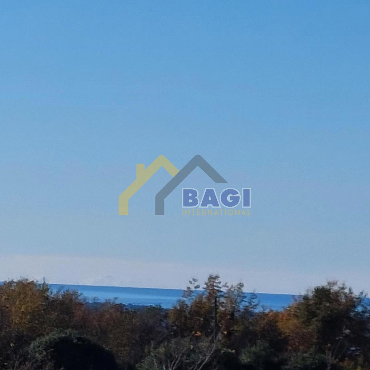 POSIZIONE ECCEZIONALE - Terreno edificabile con vista mare!!