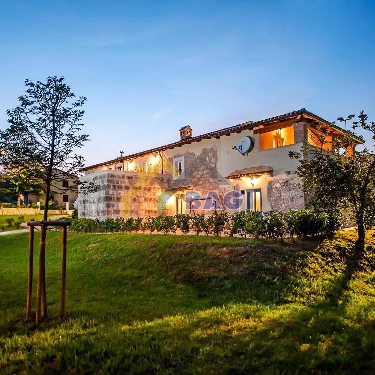 Casa Zajci, Pićan, 200m2