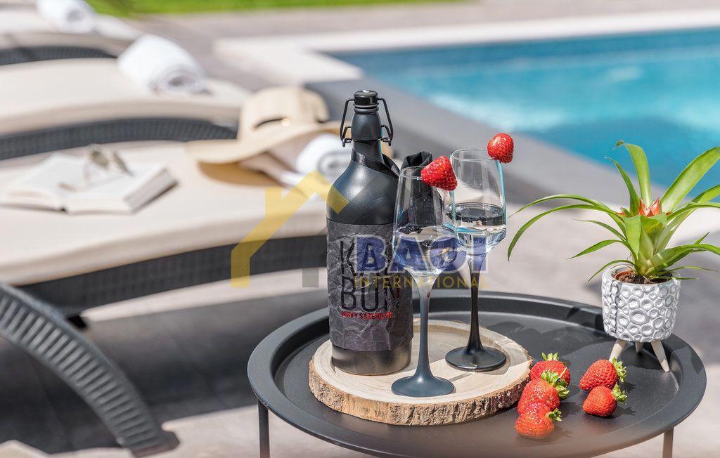 Casa Krnica, Marčana, 242m2