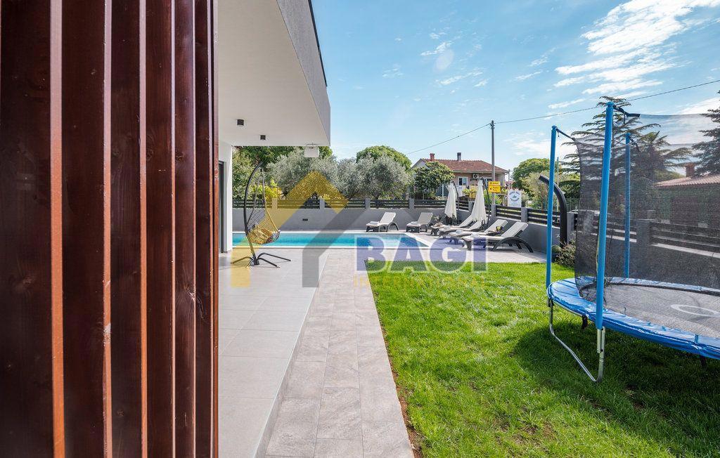 Casa Krnica, Marčana, 242m2