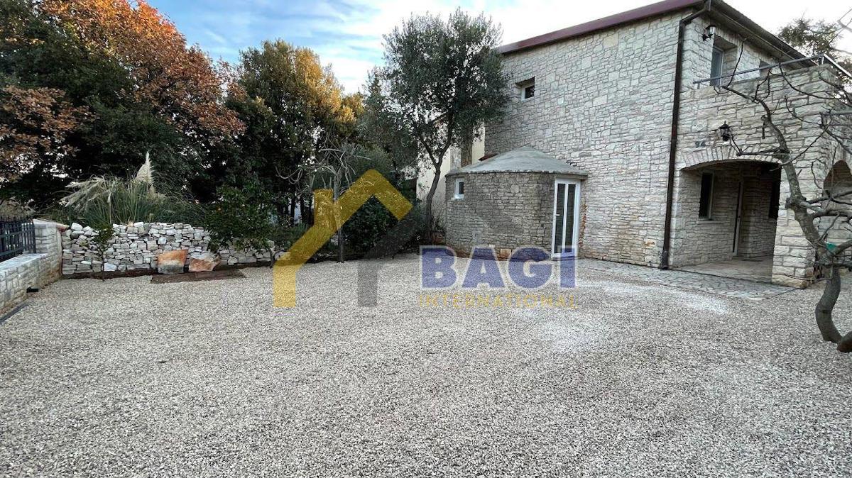 Casa Kavran, Marčana, 103m2