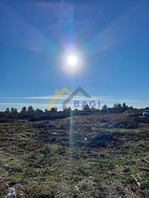 Terreno edificabile Novigrad, 4.076m2