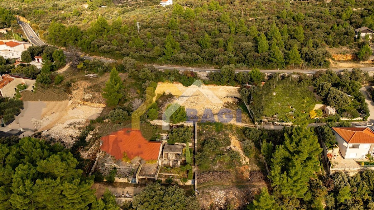 Terreno edificabile Crno, Zadar, 2.336m2