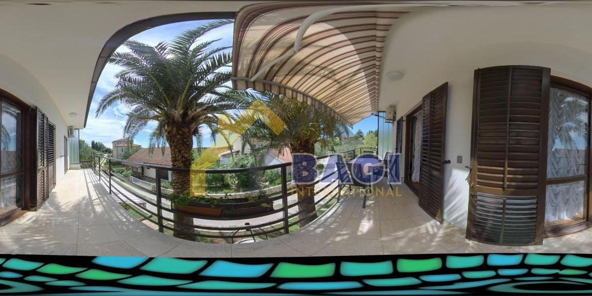 Appartamento con vista a 400m dal mare