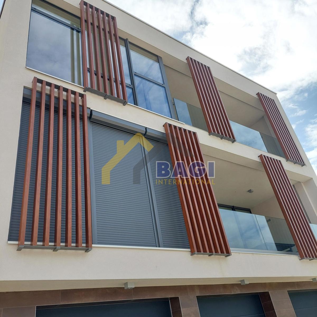 Rovigno Appartamento duplex Giardino Parcheggio Cortile