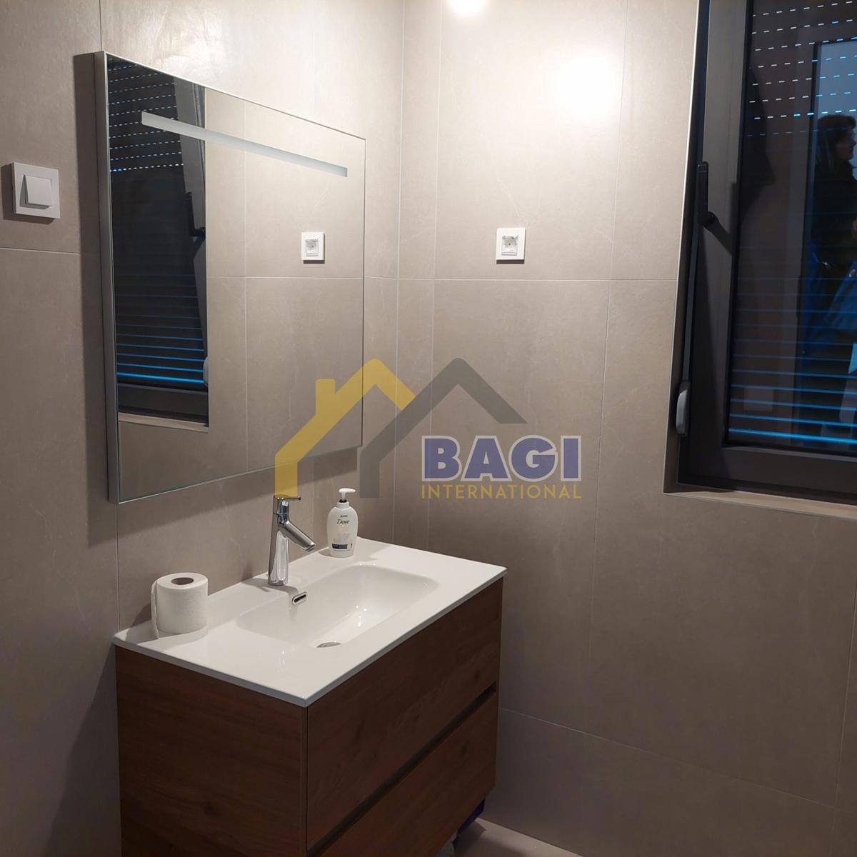 Rovigno Appartamento duplex Giardino Parcheggio Cortile