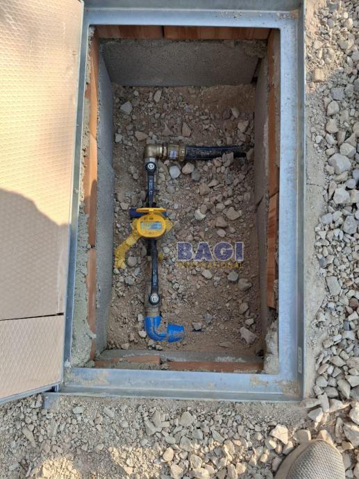 MARČANA – Terreno edificabile con progetto e permesso di costruzione