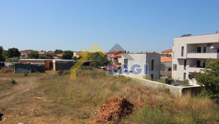 Terreno edificabile Medulin, 689m2