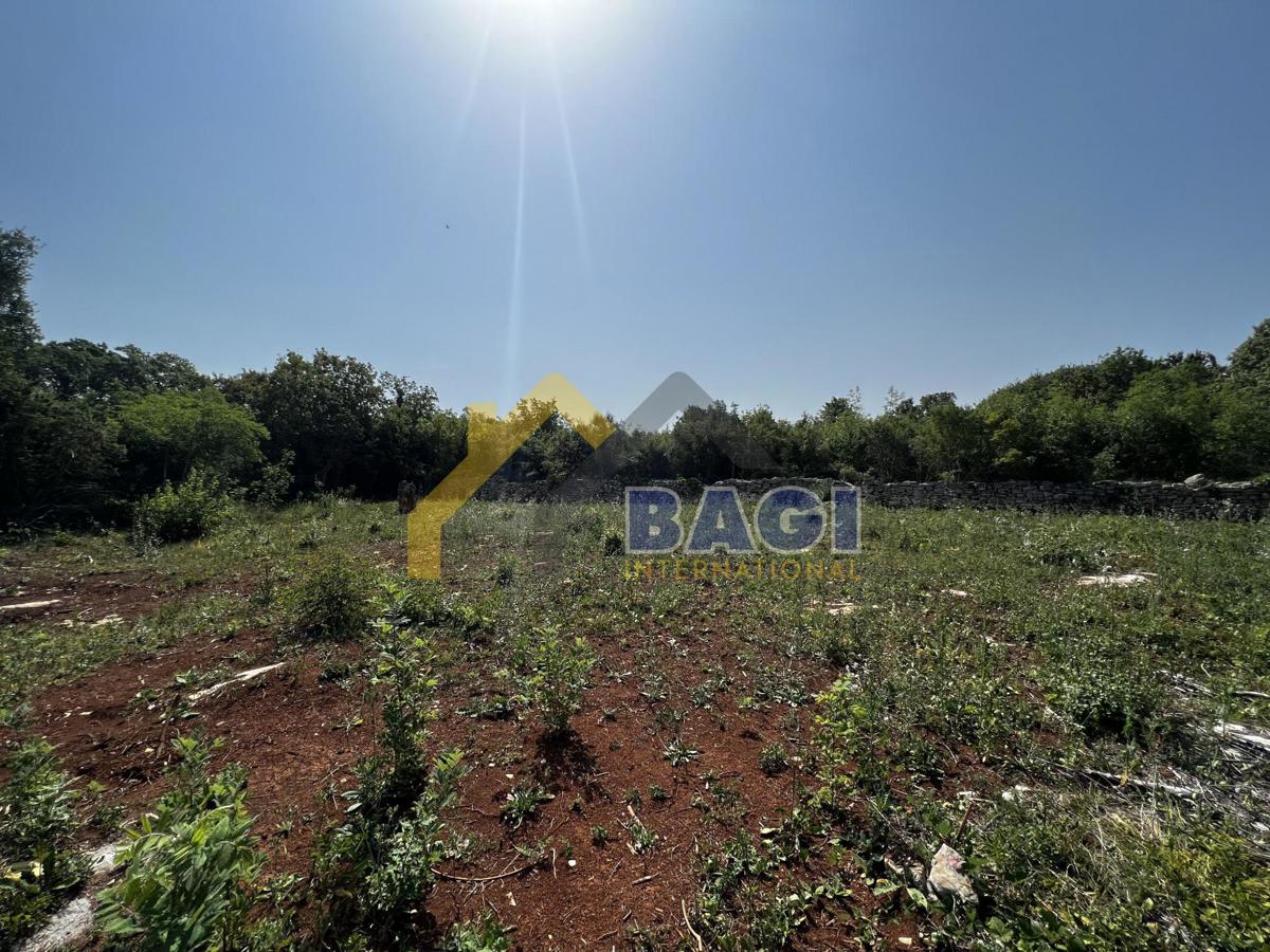 Terreni agricoli Peroj, Vodnjan, 483m2