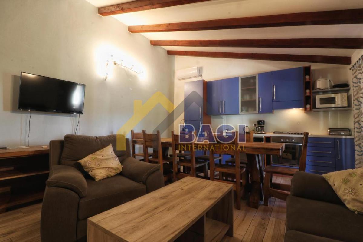 UNA STAZIONE RARA SUL MERCATO CON VISTA PANORAMICA!