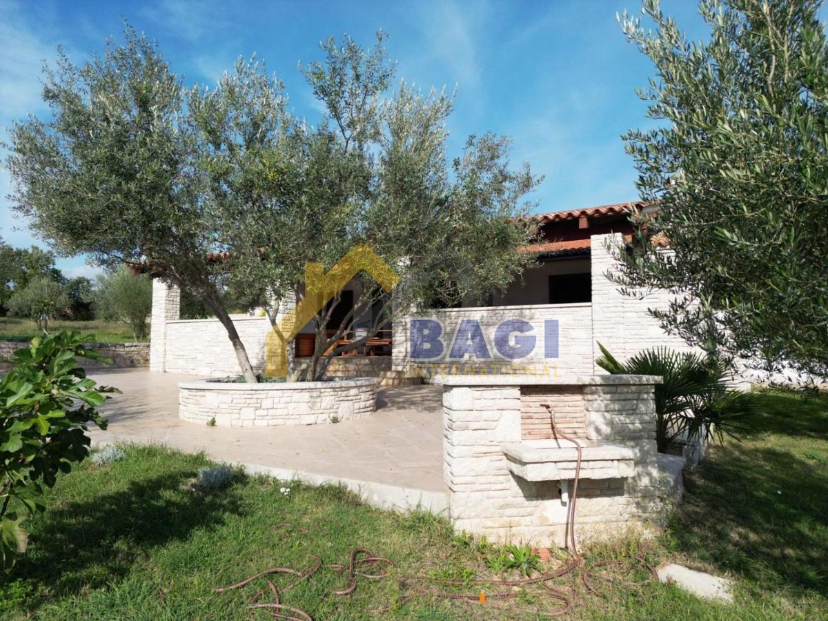 UNA STAZIONE RARA SUL MERCATO CON VISTA PANORAMICA!