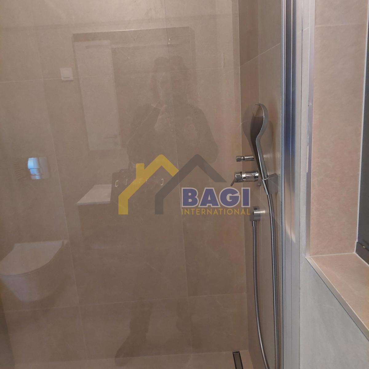 Rovigno-Appartamento-Giardino-Garage-Cortile-Parcheggio-Nuova costruzione