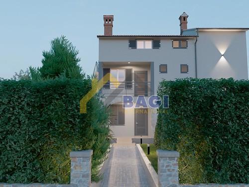 ISTRA - ROVINJ Casa con tre appartamenti, opportunità di investimento!