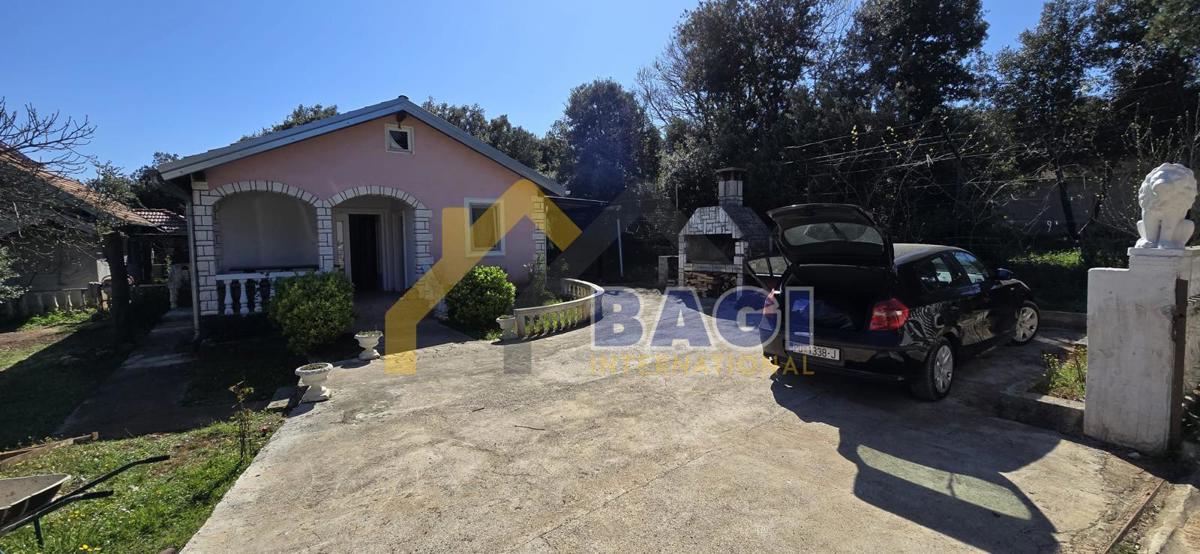 In vendita - Kavran Affascinante casa vicino al mare