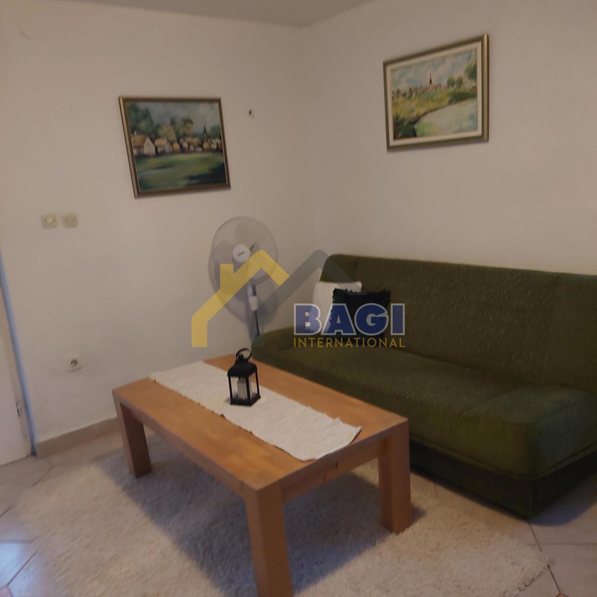 In vendita - Kavran Affascinante casa vicino al mare