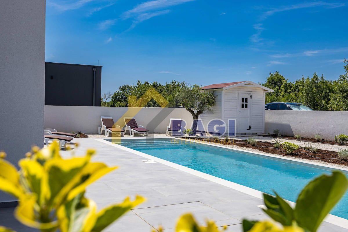 Casa Štokovci, Svetvinčenat, 140m2