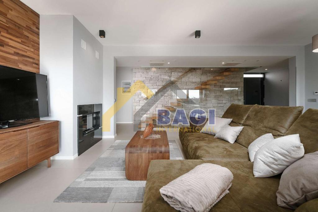 Villa esclusiva con piscina, area wellness e jacuzzi – Parenzo