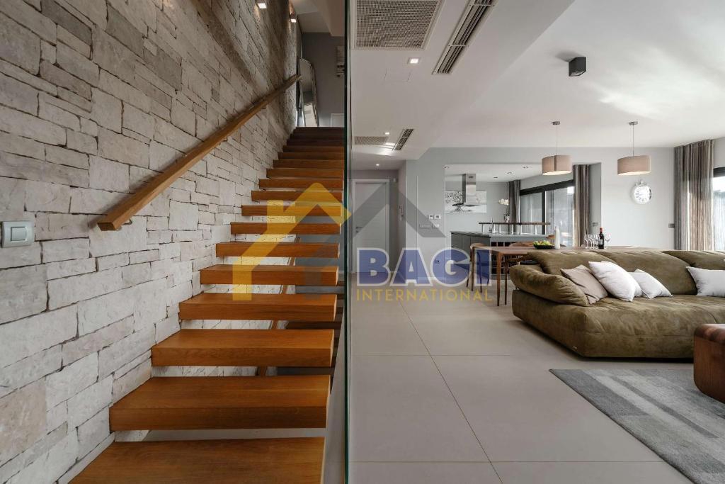 Villa esclusiva con piscina, area wellness e jacuzzi – Parenzo