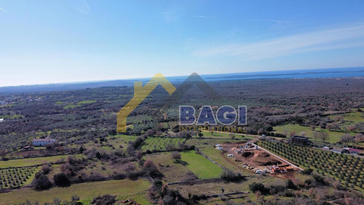 POSIZIONE ECCEZIONALE - Terreno edificabile con vista mare!!!